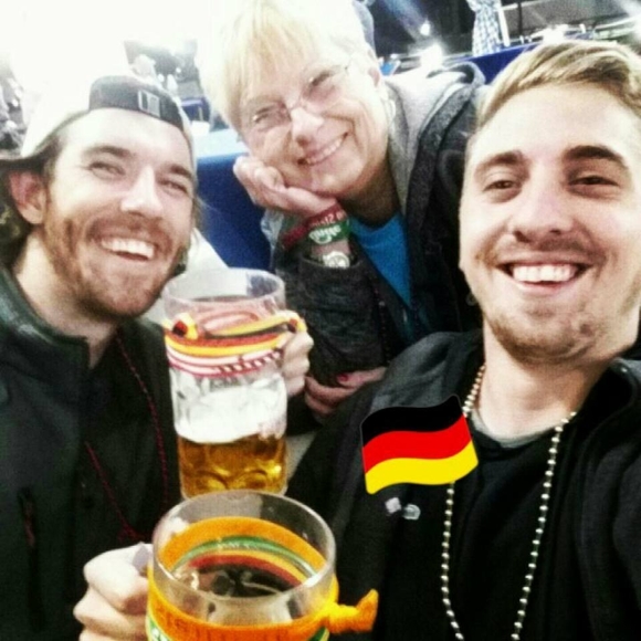 Meet your Posher, Cody - Picture 1 of 1